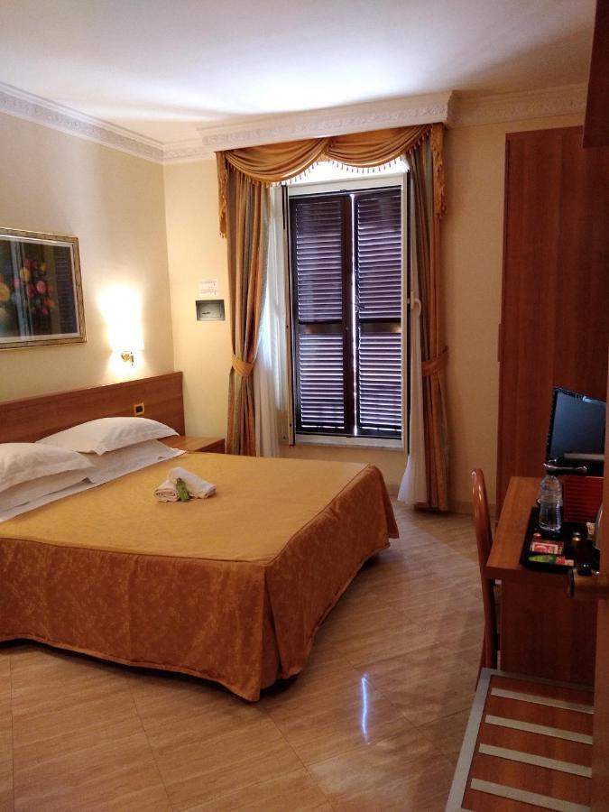 Hôtel Magic House à Rome Extérieur photo
